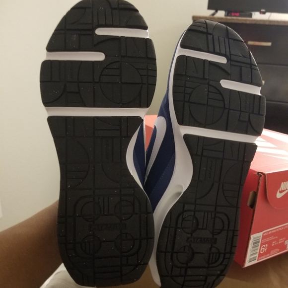 New Nikes!!!! - Picture 2 of 5